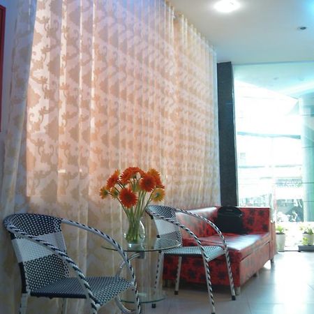 Lucky Hotel โฮจิมินห์ซิตี้ ภายนอก รูปภาพ