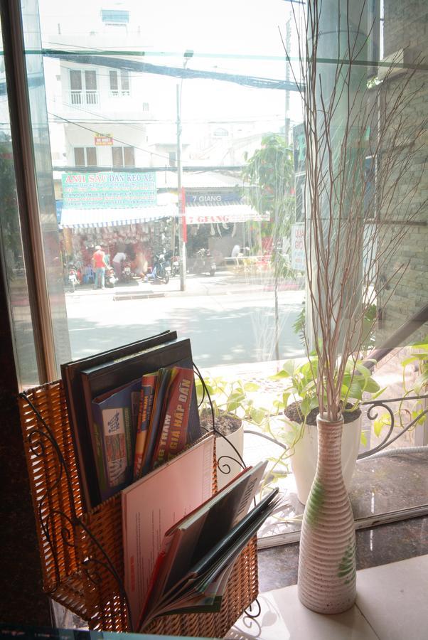 Lucky Hotel โฮจิมินห์ซิตี้ ภายนอก รูปภาพ