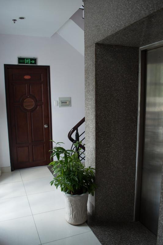 Lucky Hotel โฮจิมินห์ซิตี้ ภายนอก รูปภาพ