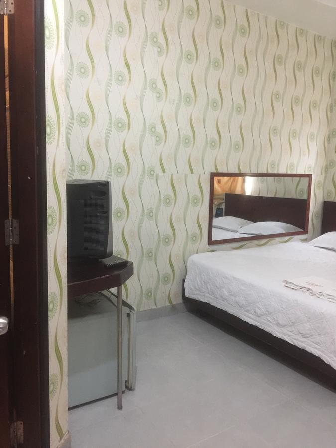 Lucky Hotel โฮจิมินห์ซิตี้ ภายนอก รูปภาพ